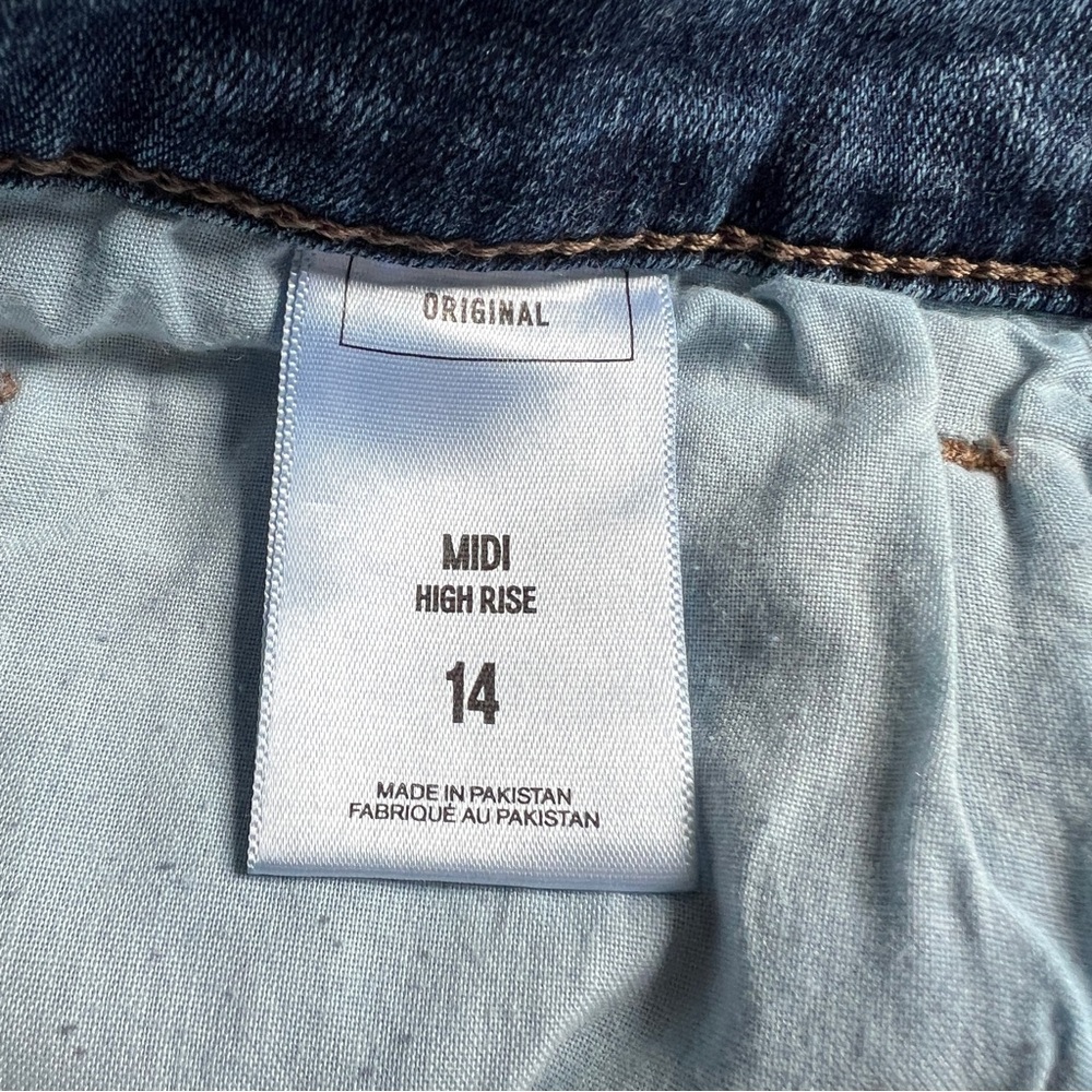 Express denim shorts 14 midi high rise frayed hem‎ embroidered floral cutoff - Picture 4 of 7